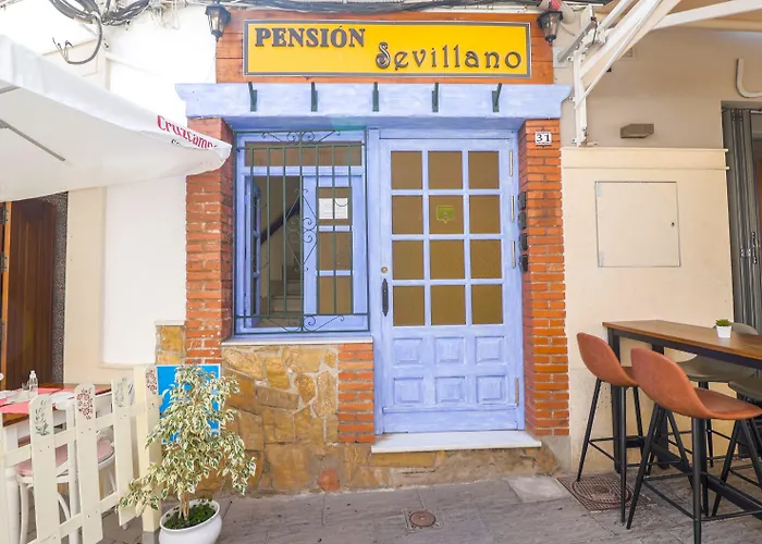 Pensión Sevillano *